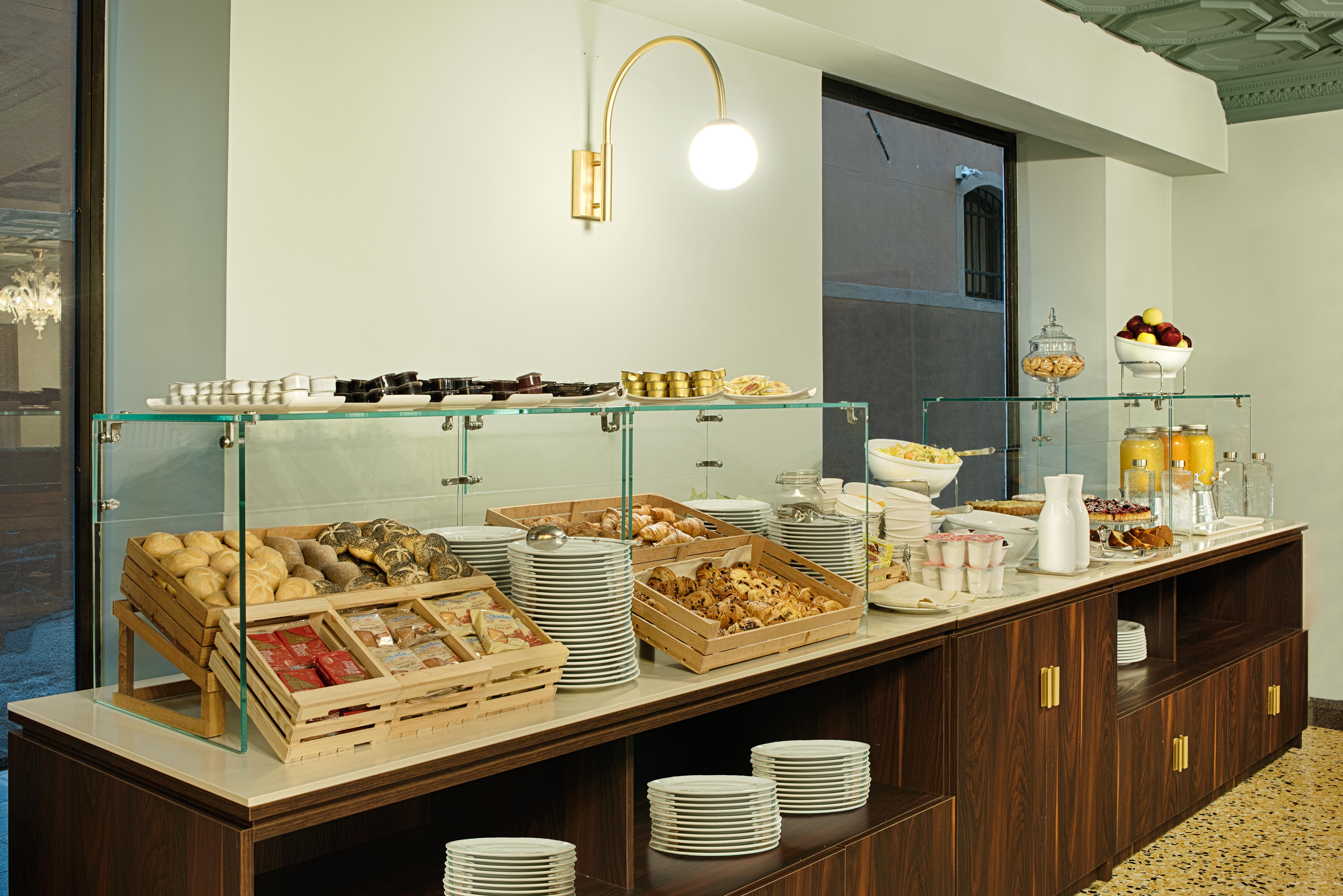 Nh Santa Lucia 4* Venedig